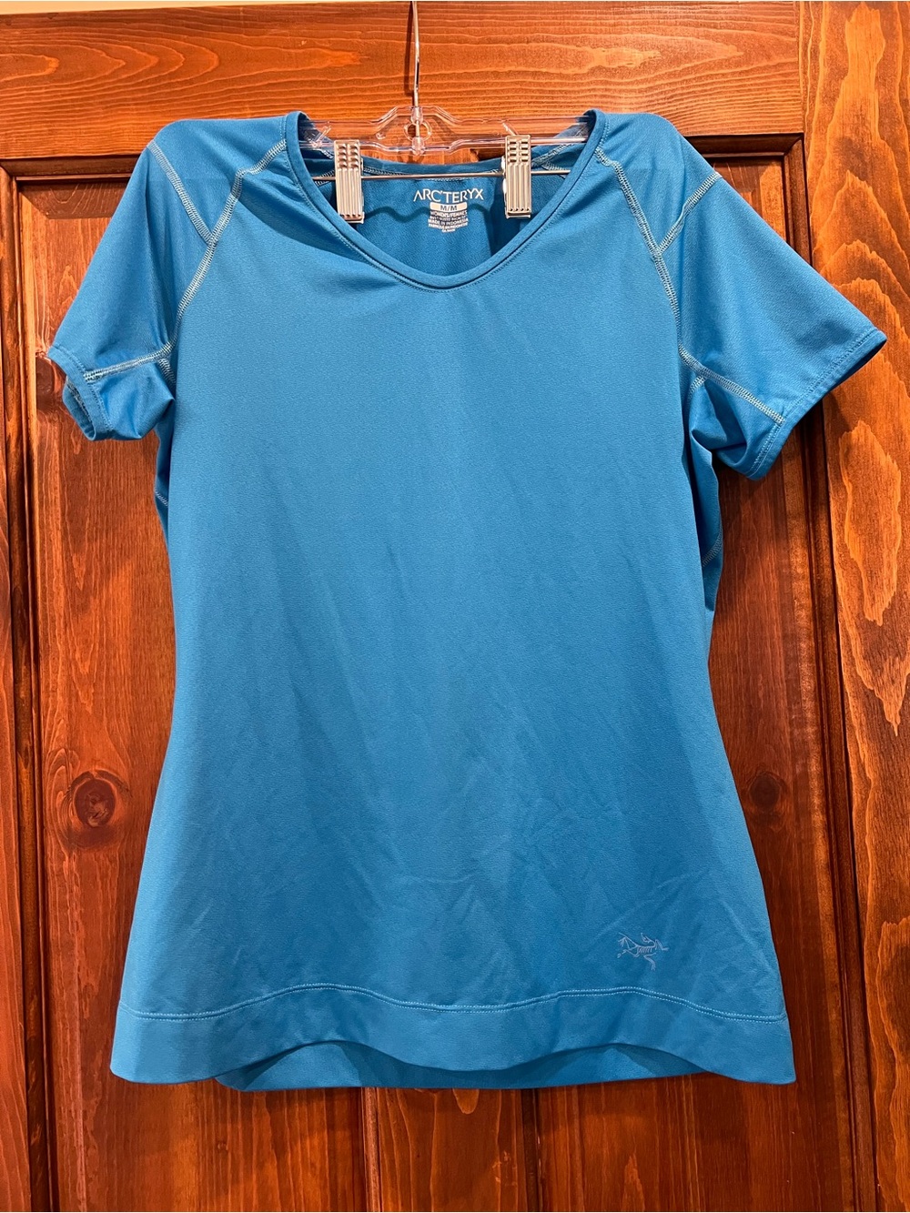 Arc'teryx Women's Teal-Blue V-Neck Short Sleeve Tee